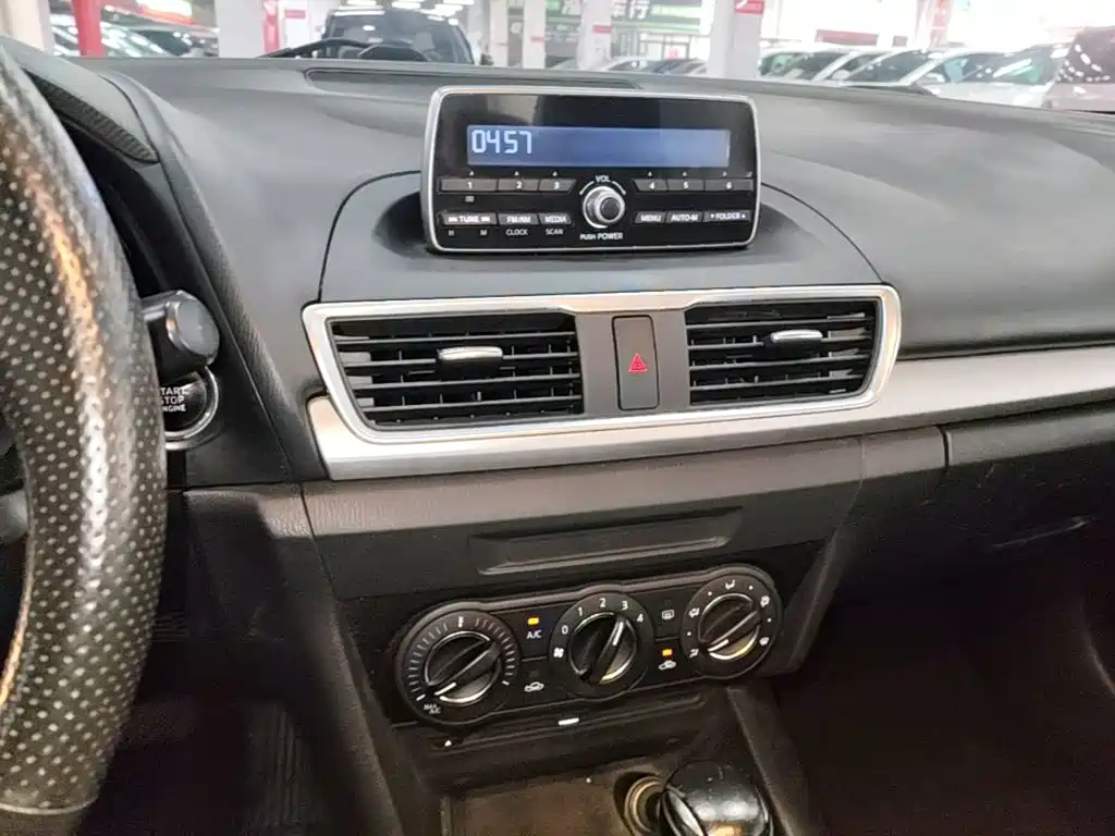 Mazda 3 Angkesela 2015 — фото 13