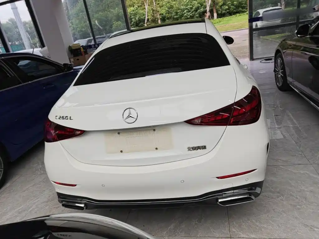 Mercedes-Benz C-Class 2024