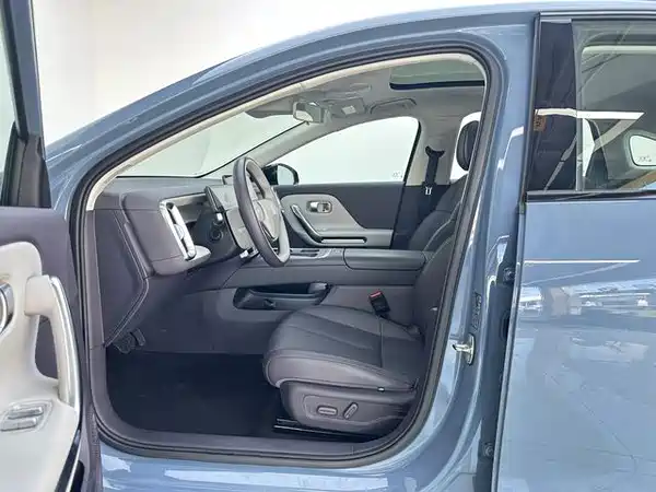 Leapmotor B01 2025