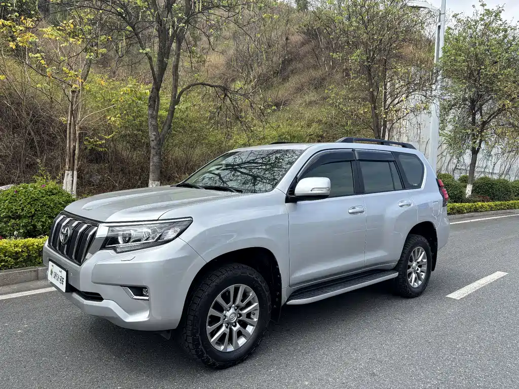 Toyota Prado 2018 — фото 1