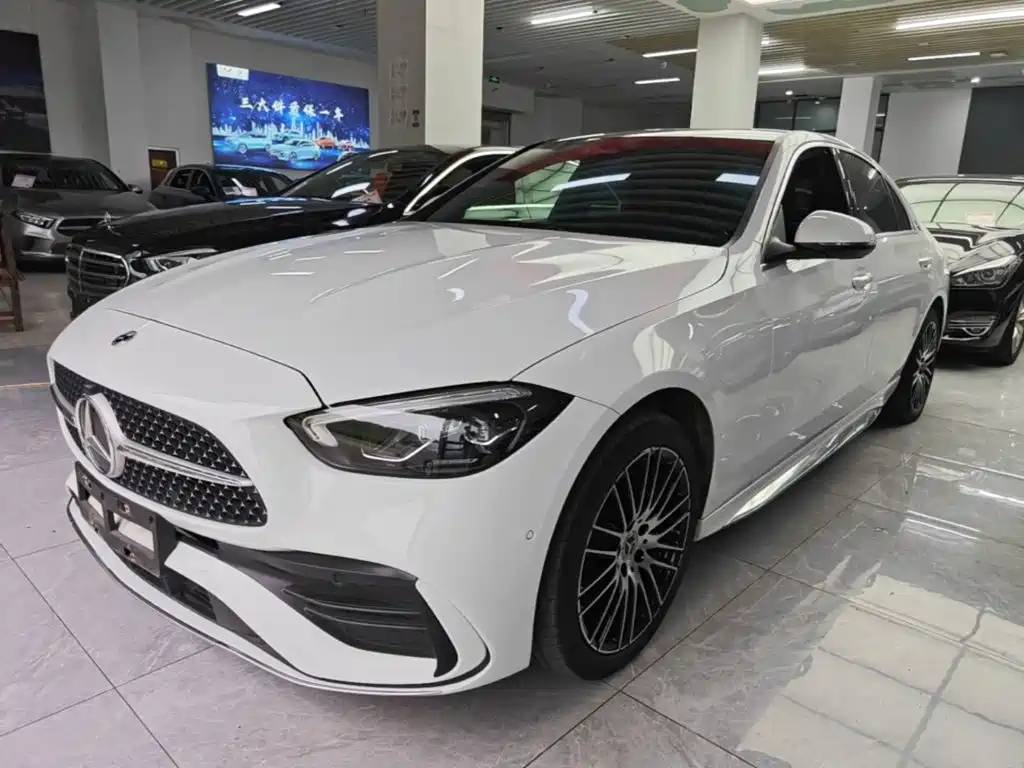 Mercedes-Benz C-Class 2024