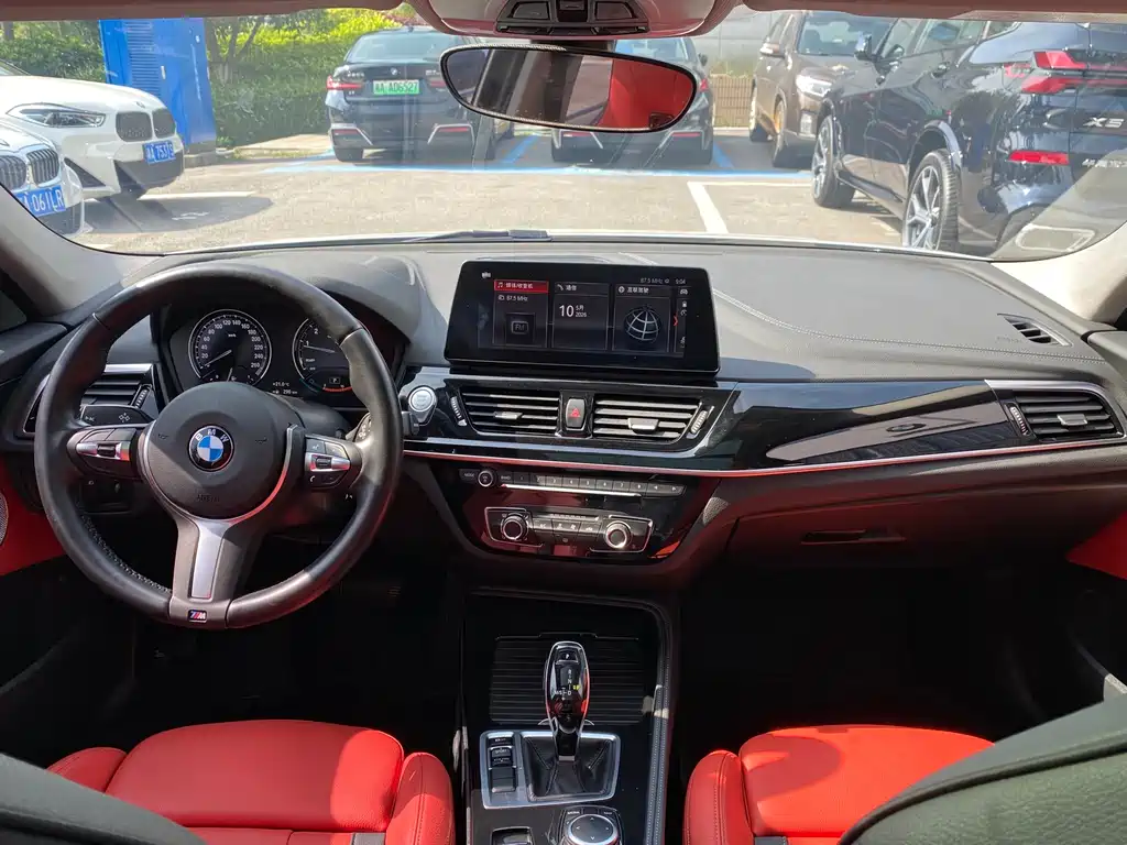 BMW 1 Series 2023 — фото 13