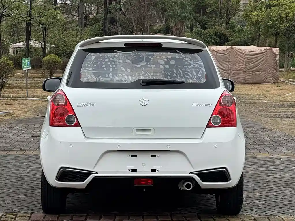 Suzuki Swift 2017 — фото 6