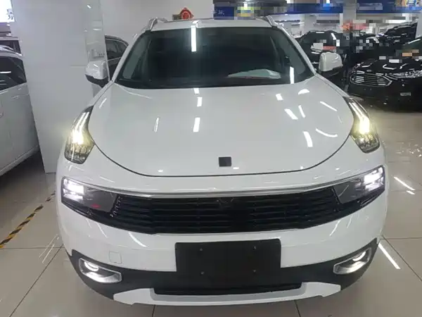 Lynk & Co 01 2019