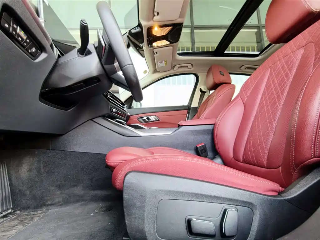 BMW 3 Series 2025 — фото 15