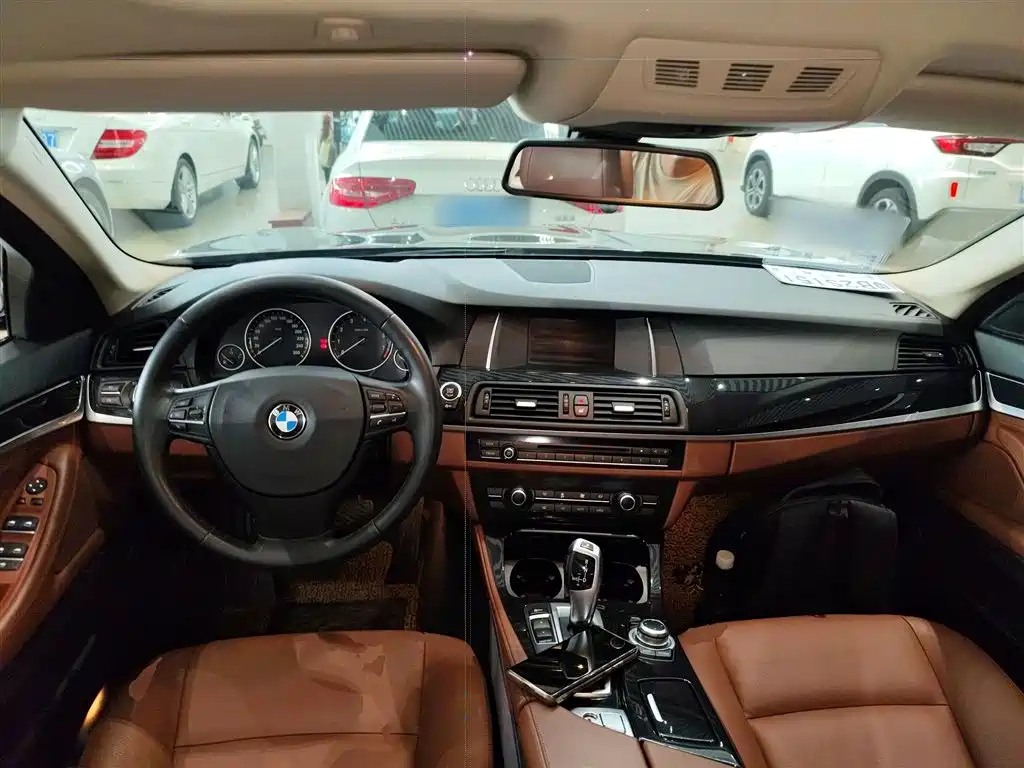 BMW 5 Series 2014 — фото 3