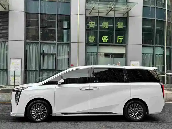 GAC Trumpchi M8 2023