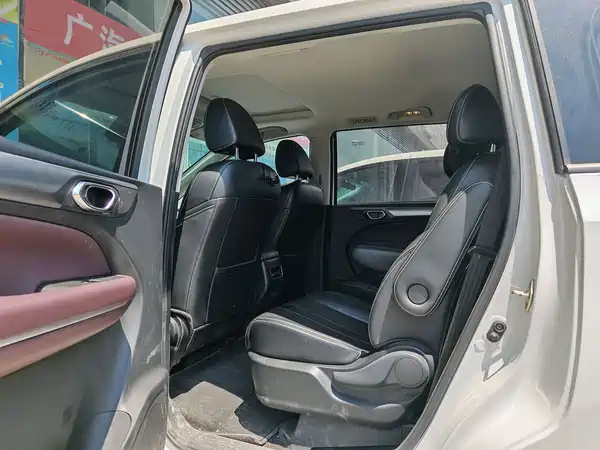 GAC Trumpchi M6 2022