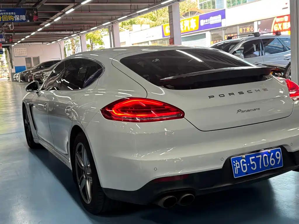 Porsche Panamera 2016 — фото 14