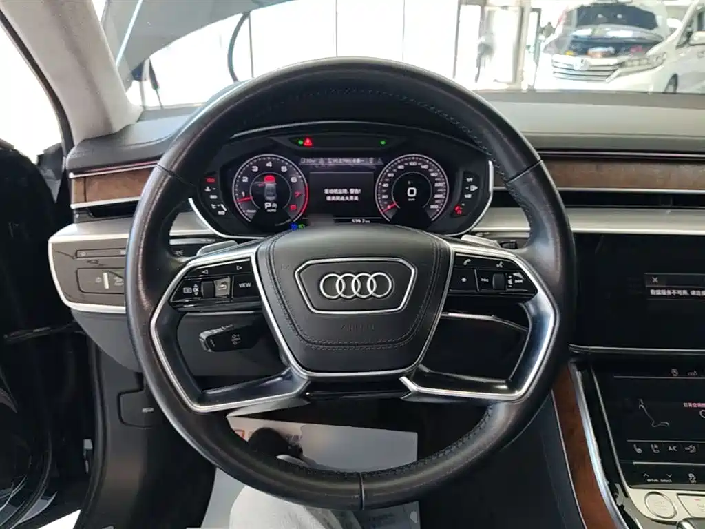 Audi A8 2020 — фото 11
