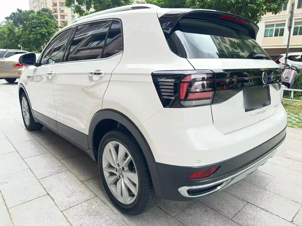 Volkswagen T-Cross 2021 — фото 11