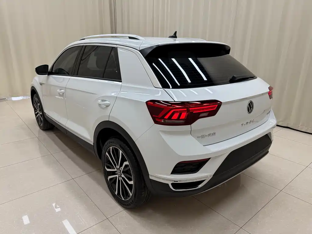 Volkswagen T-Roc 2023