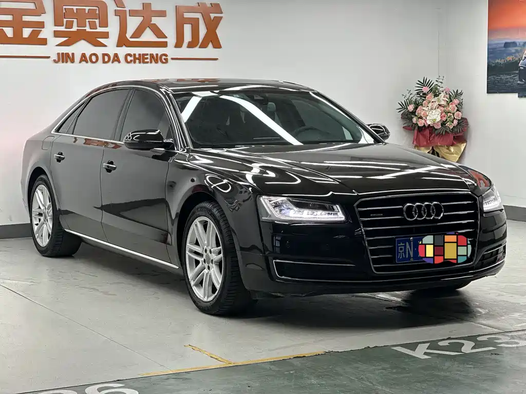 Audi A8 2017 — фото 3