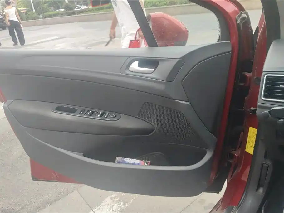 Peugeot 308 2015