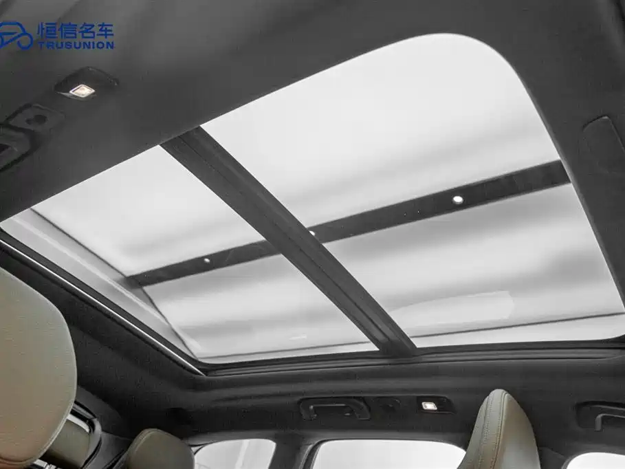 Volvo XC60 2022 — фото 20