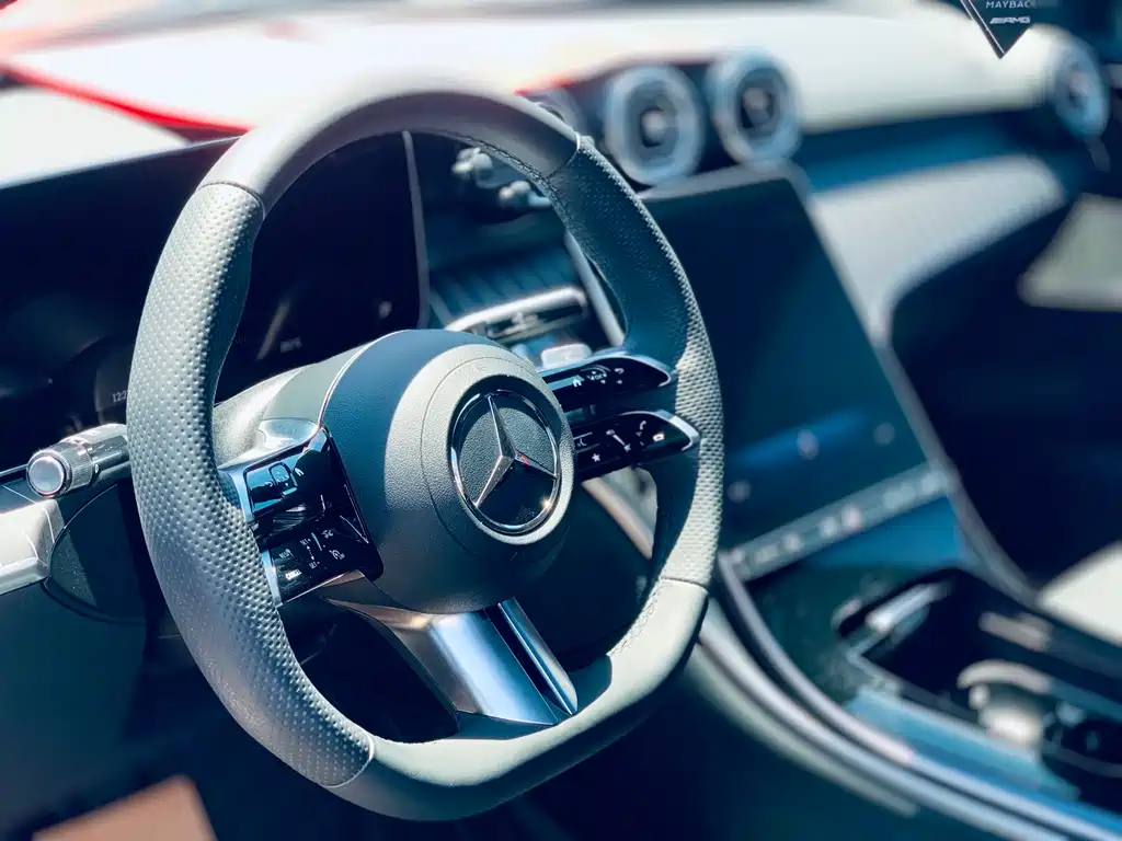Mercedes-Benz C-Class 2023 — фото 19