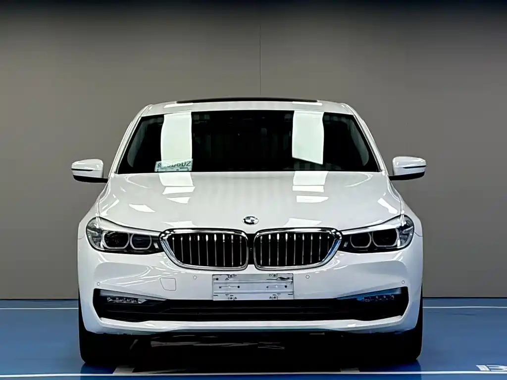 BMW 6 Series GT 2018 — фото 2