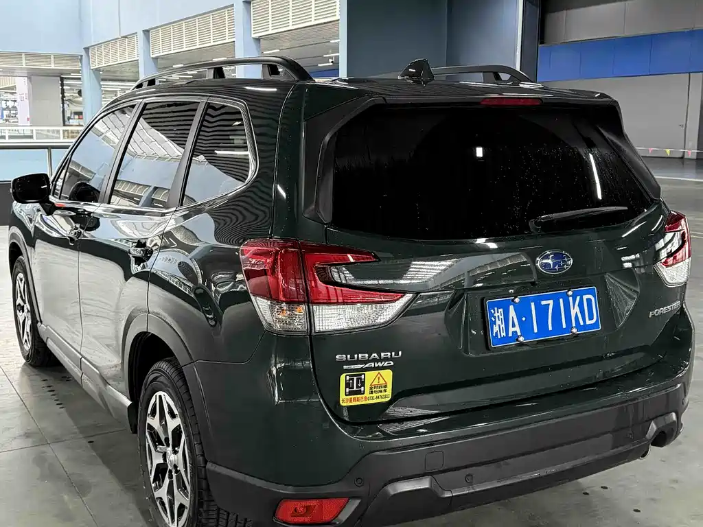 Subaru Forester 2022 — фото 24