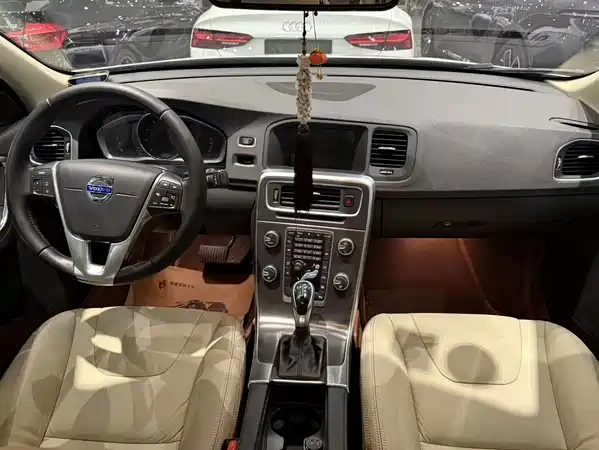 Volvo S60 2014