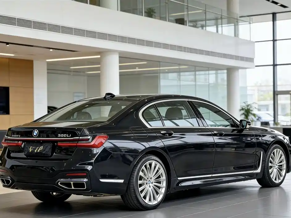 BMW 7 Series 2016 — фото 6