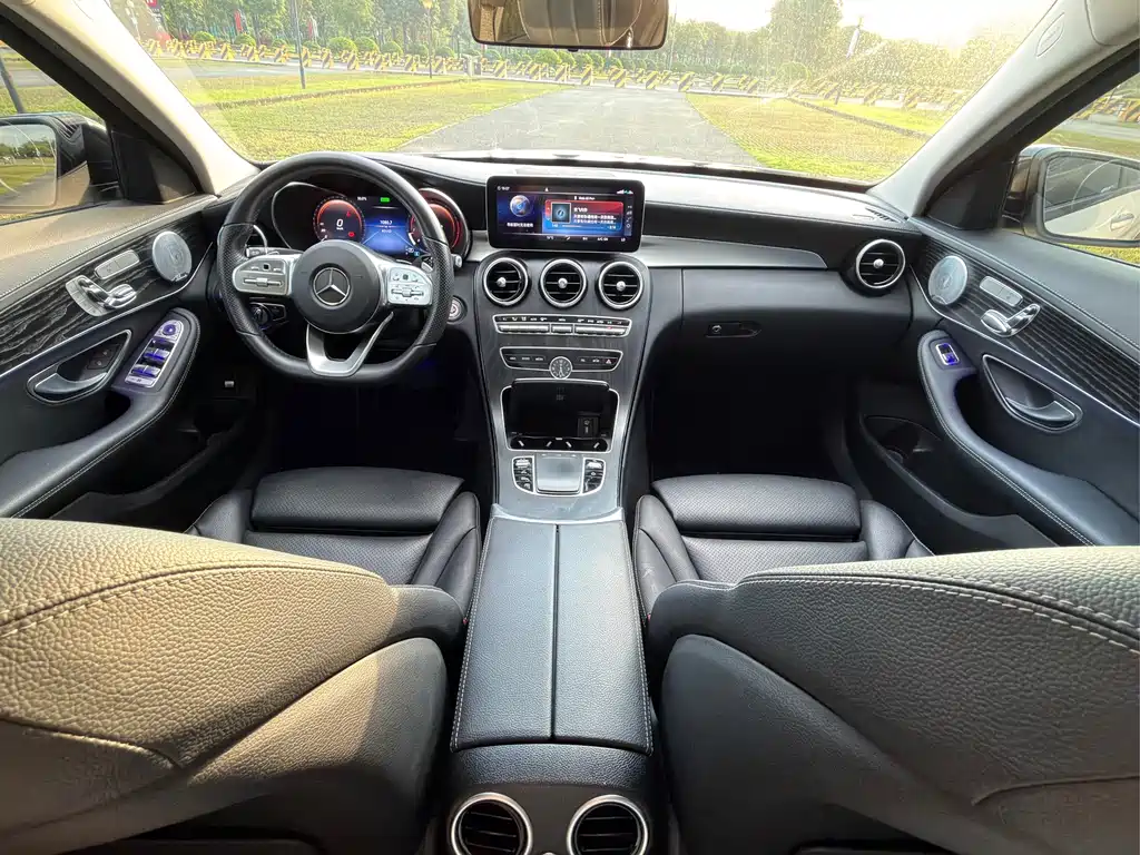 Mercedes-Benz C-Class 2020 — фото 12