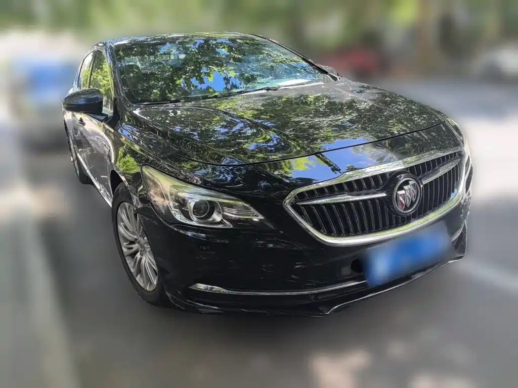 Buick LaCrosse 2017 — фото 23