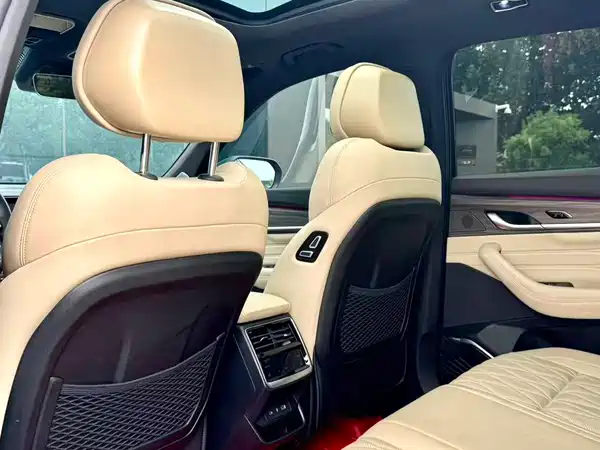 Geely Xingyue L 2025