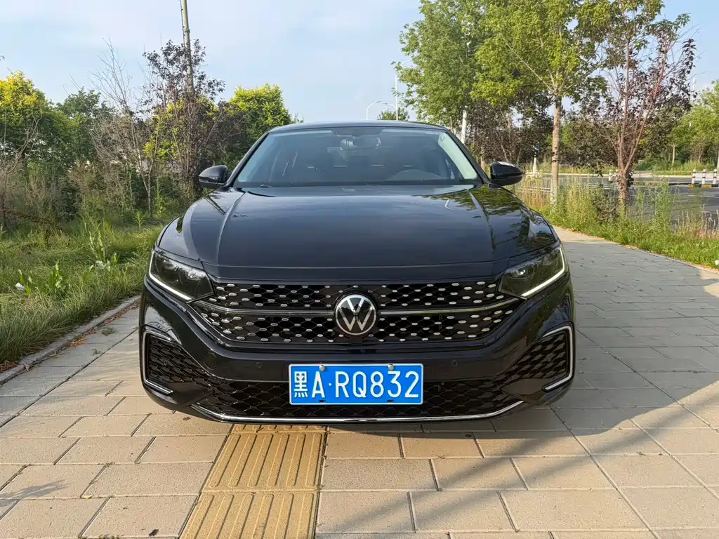 Volkswagen Passat 2022