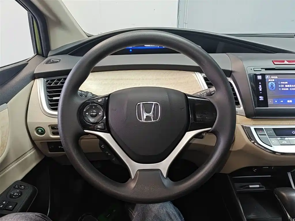 Honda Jade 2016 — фото 11