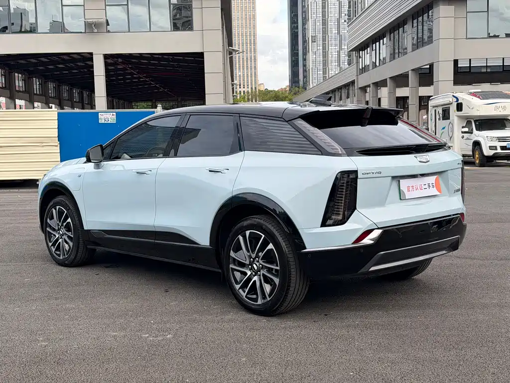 Cadillac IQ 2024 — фото 12
