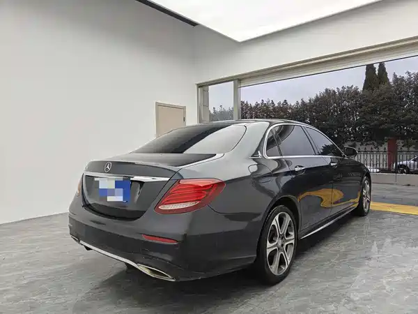 Mercedes-Benz E-Class 2016