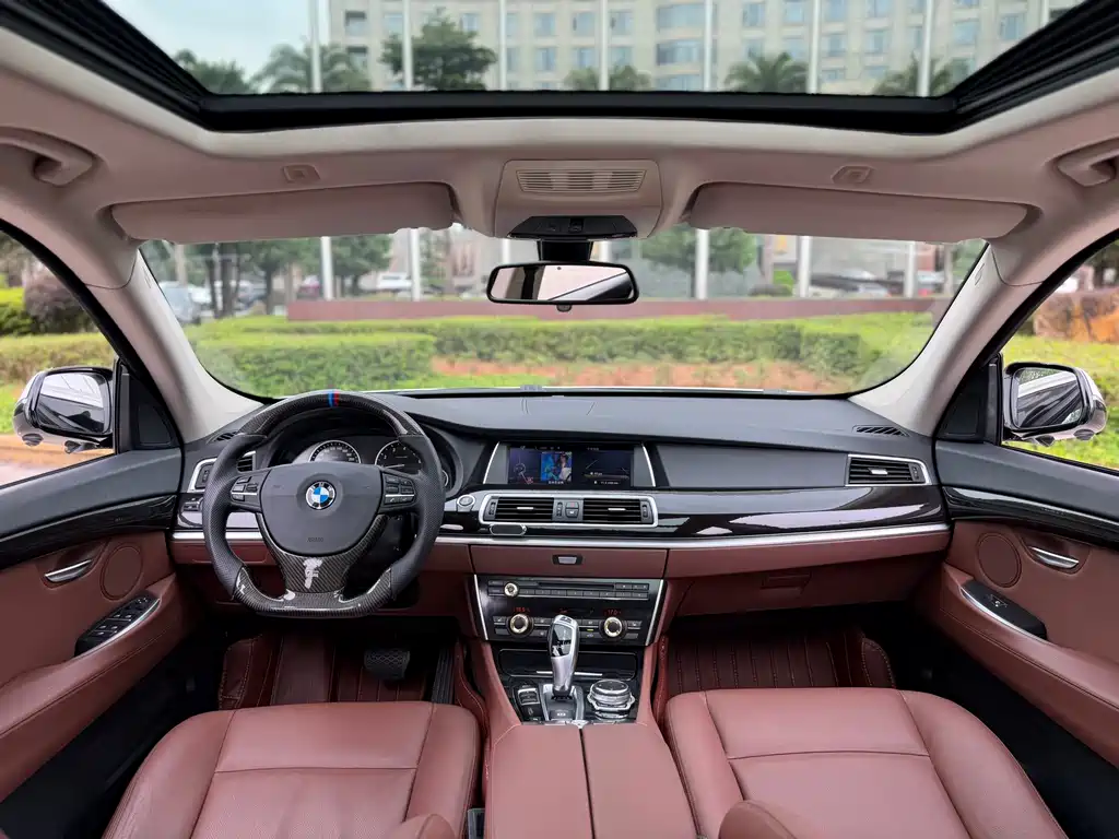 BMW 5 Series GT 2016 — фото 14