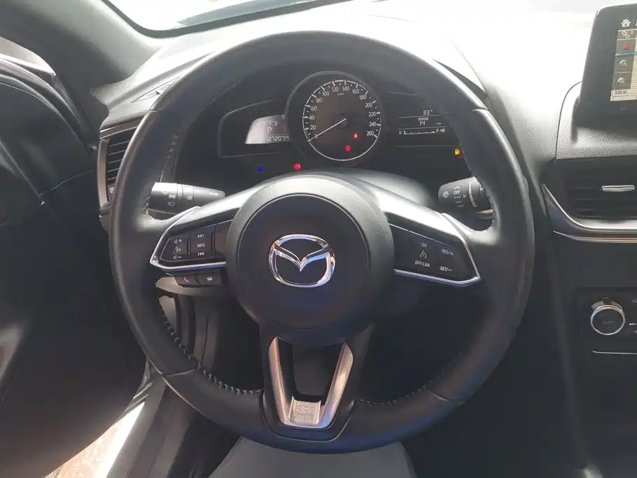 Mazda CX-4 2019 — фото 15