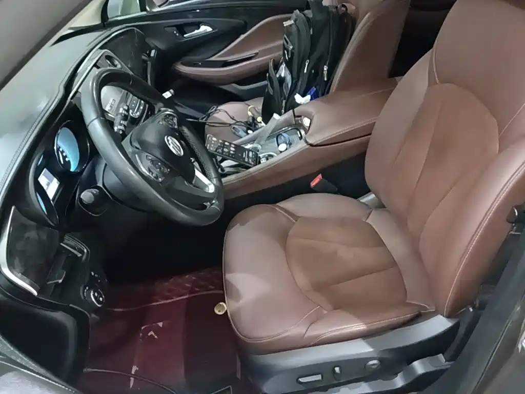 Buick Envision Plus 2016 — фото 15