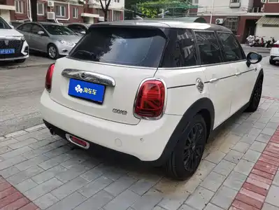 MINI MINI 2018