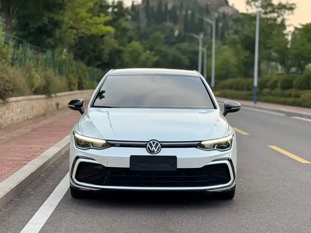 Volkswagen Golf 2023
