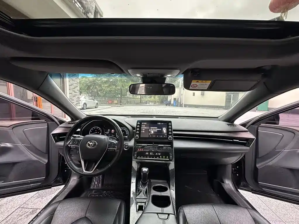 Toyota Avalon 2020 — фото 11