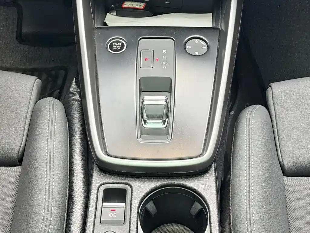 Audi A3 2023 — фото 20