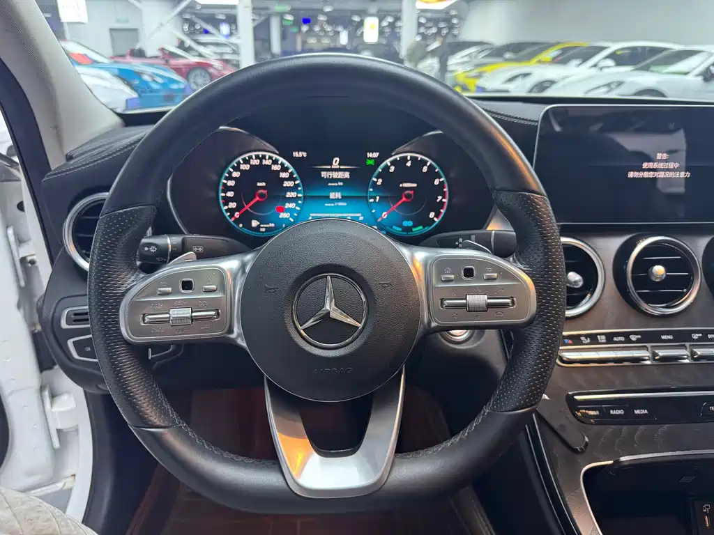 Mercedes-Benz C-Class 2019 — фото 6