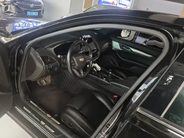 Cadillac CT5 2024