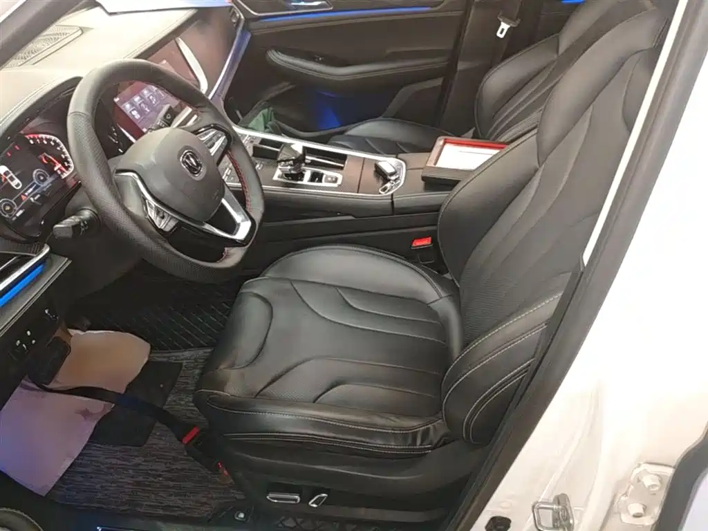 Changan CS85 COUPE 2020 — фото 15