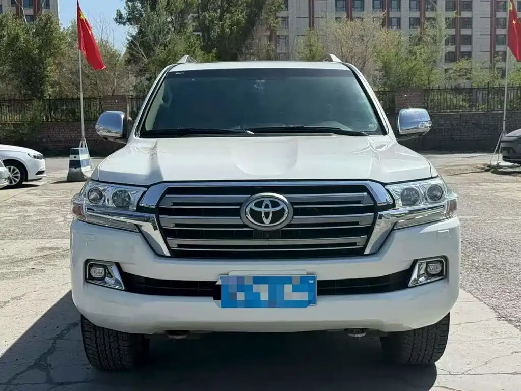 Toyota Land Cruiser 2018 — фото 2