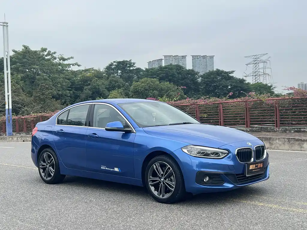 BMW 1 Series 2019 — фото 2