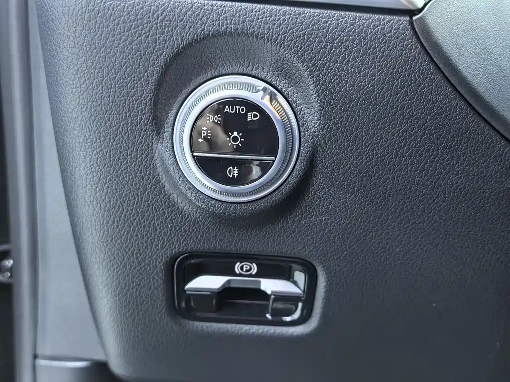 Mercedes-Benz C-Class 2022 — фото 27