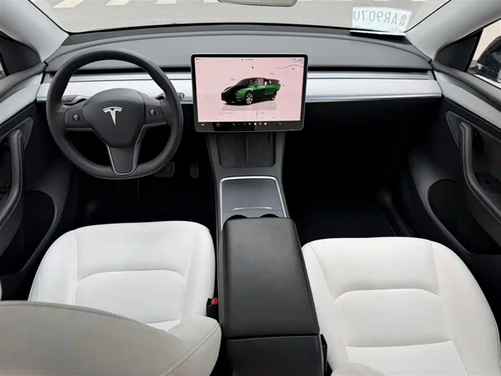 Tesla Model Y 2022 — фото 20