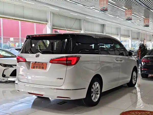 Buick GL8 2018