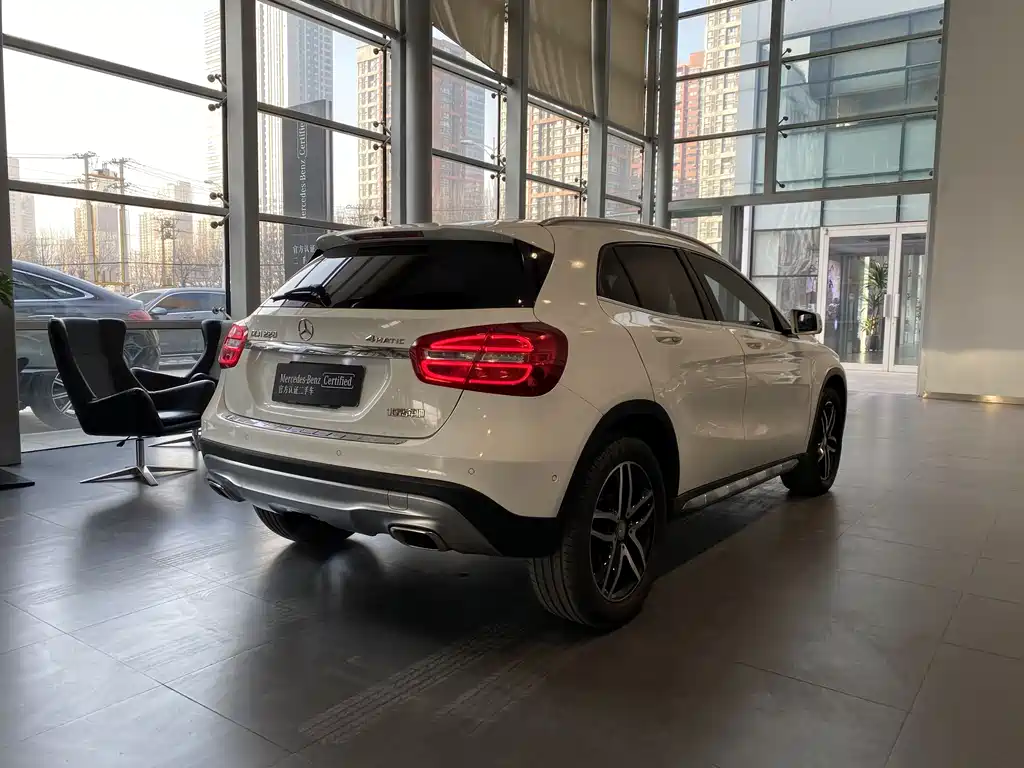Mercedes-Benz GLA 2016 — фото 17
