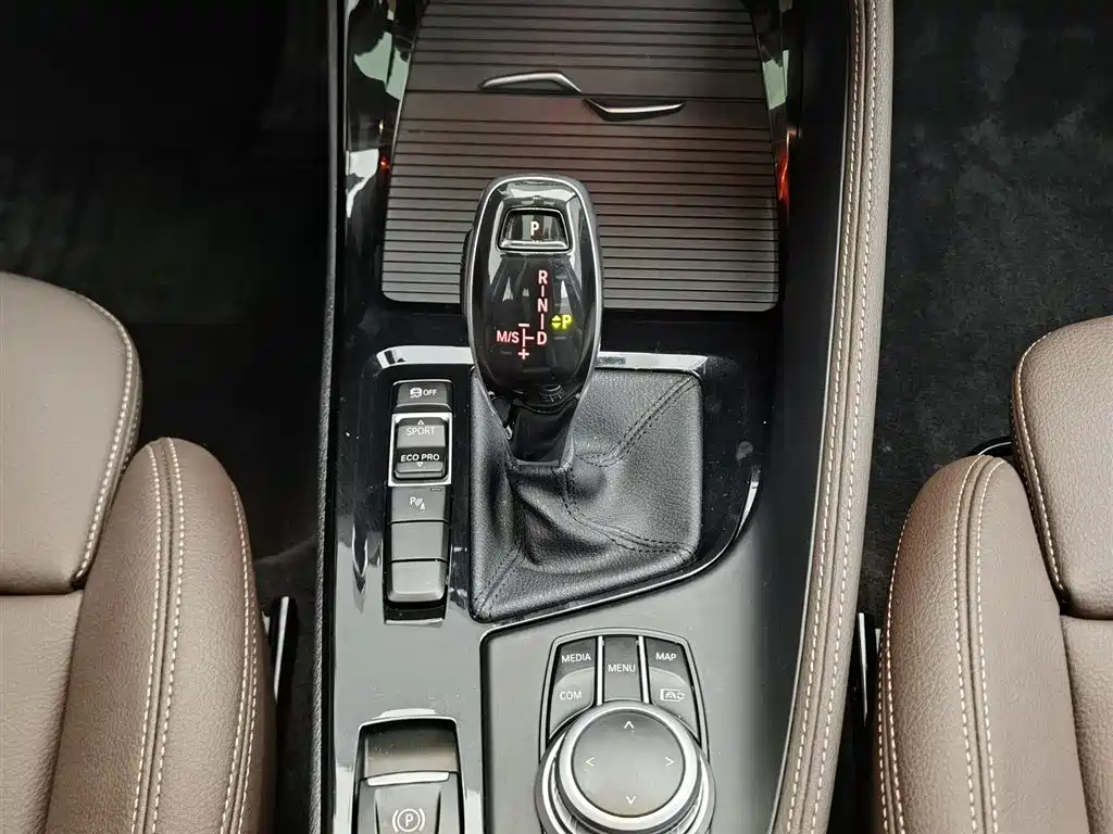 BMW X1 2021 — фото 13
