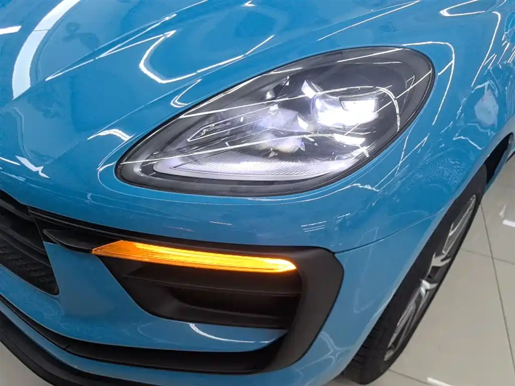 Porsche Macan 2022 — фото 24