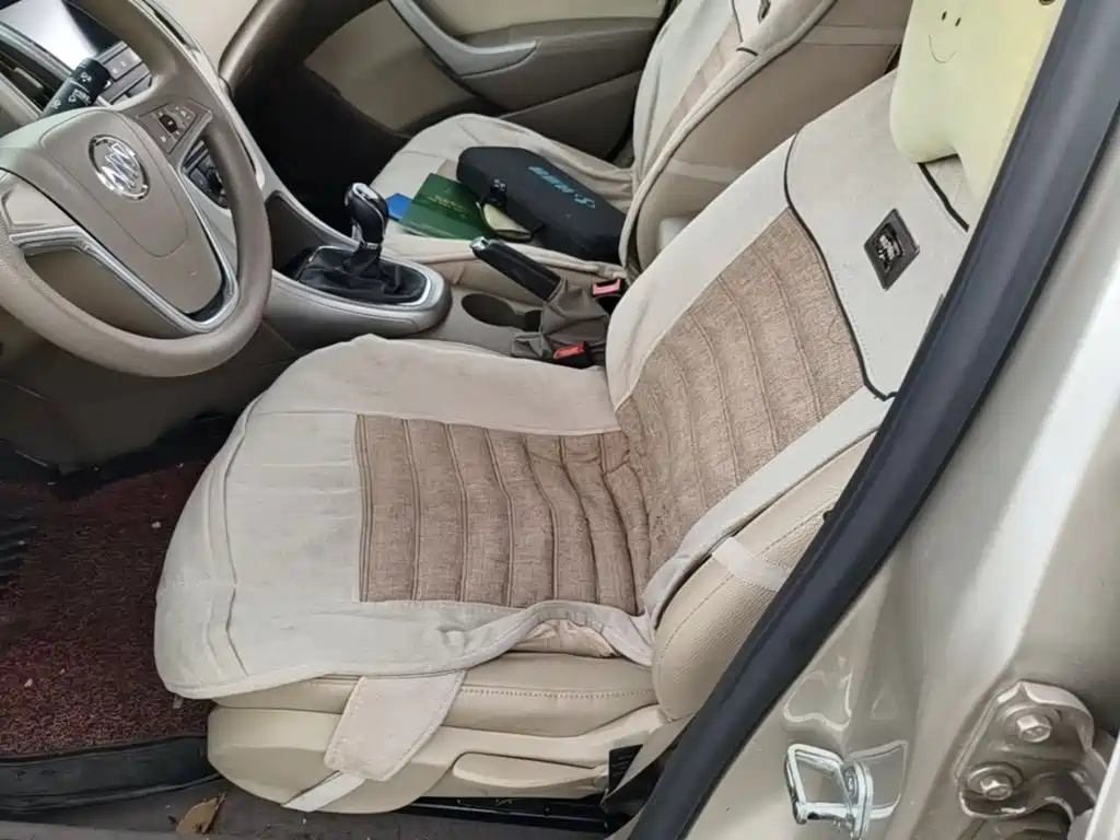 Buick Excelle 2015 — фото 15